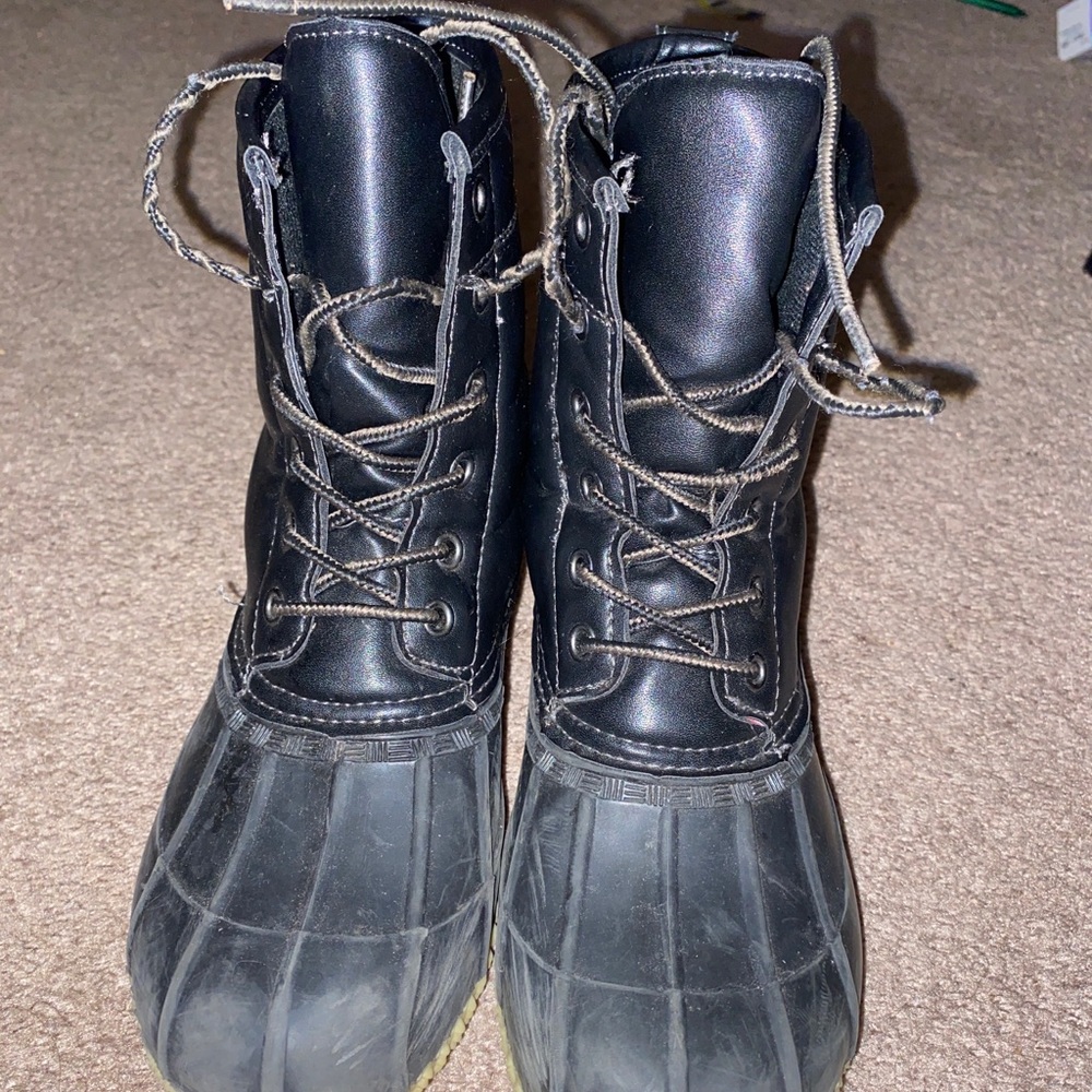 Duck boots